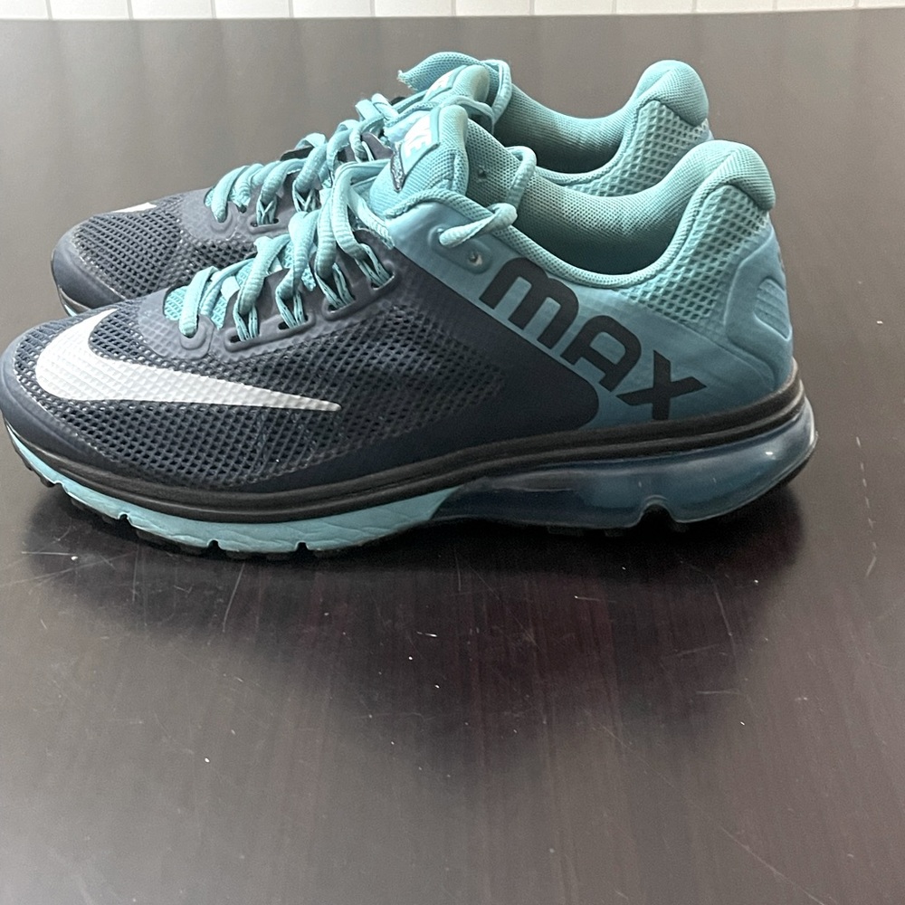 Nike air max women’s size 8